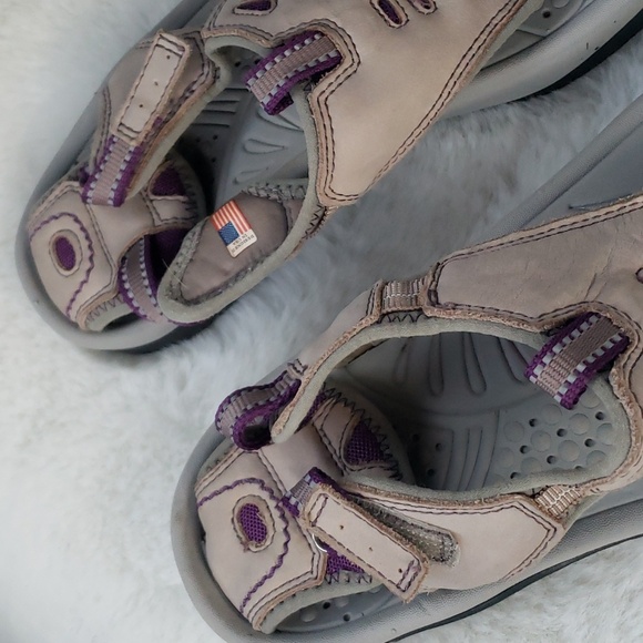 Earth sandal size 9 - Picture 5 of 8